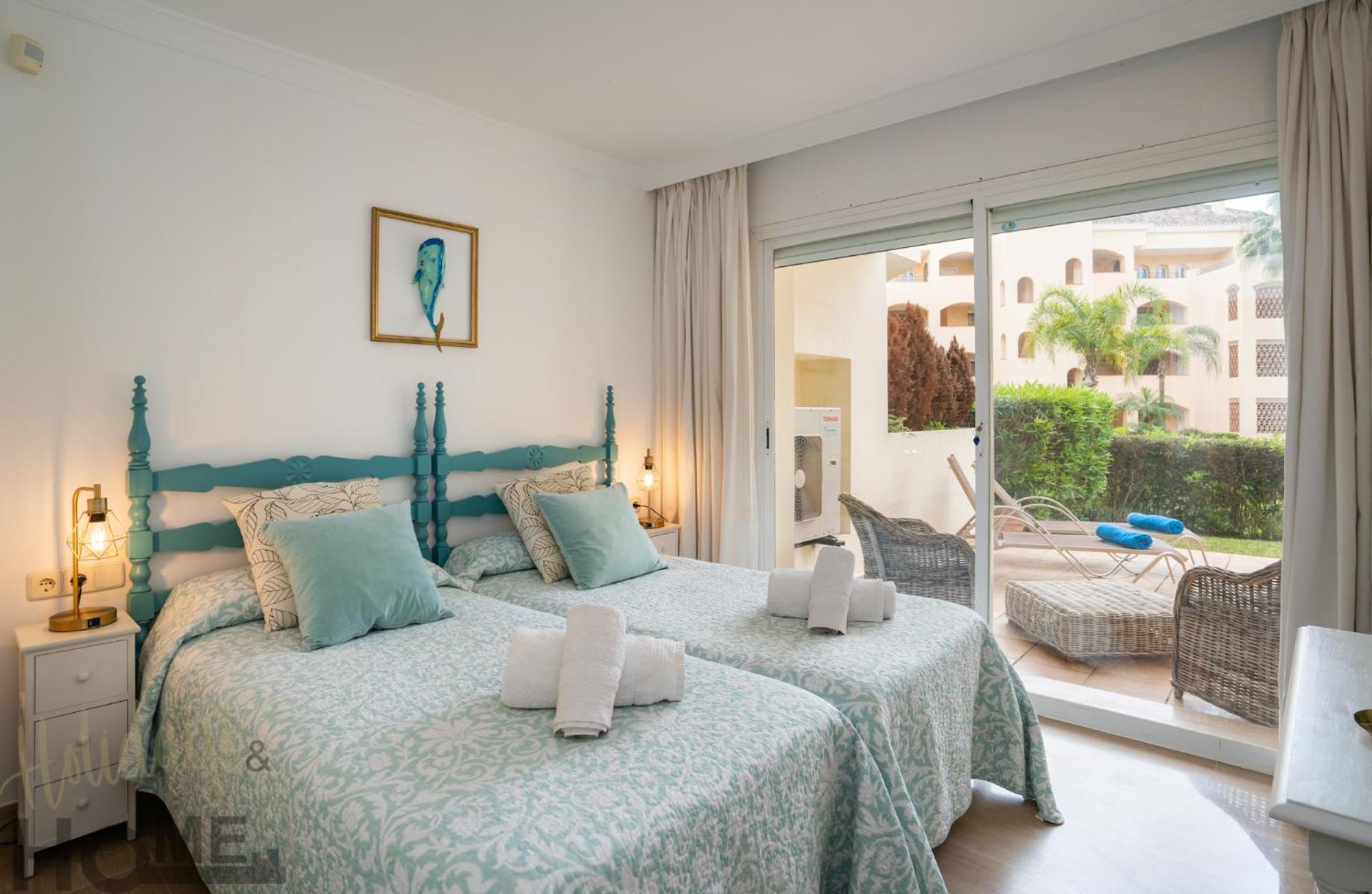 Hacienda Playa Elviria 300 M Playa,jardin , 2 Hab ,marbella Appartamento